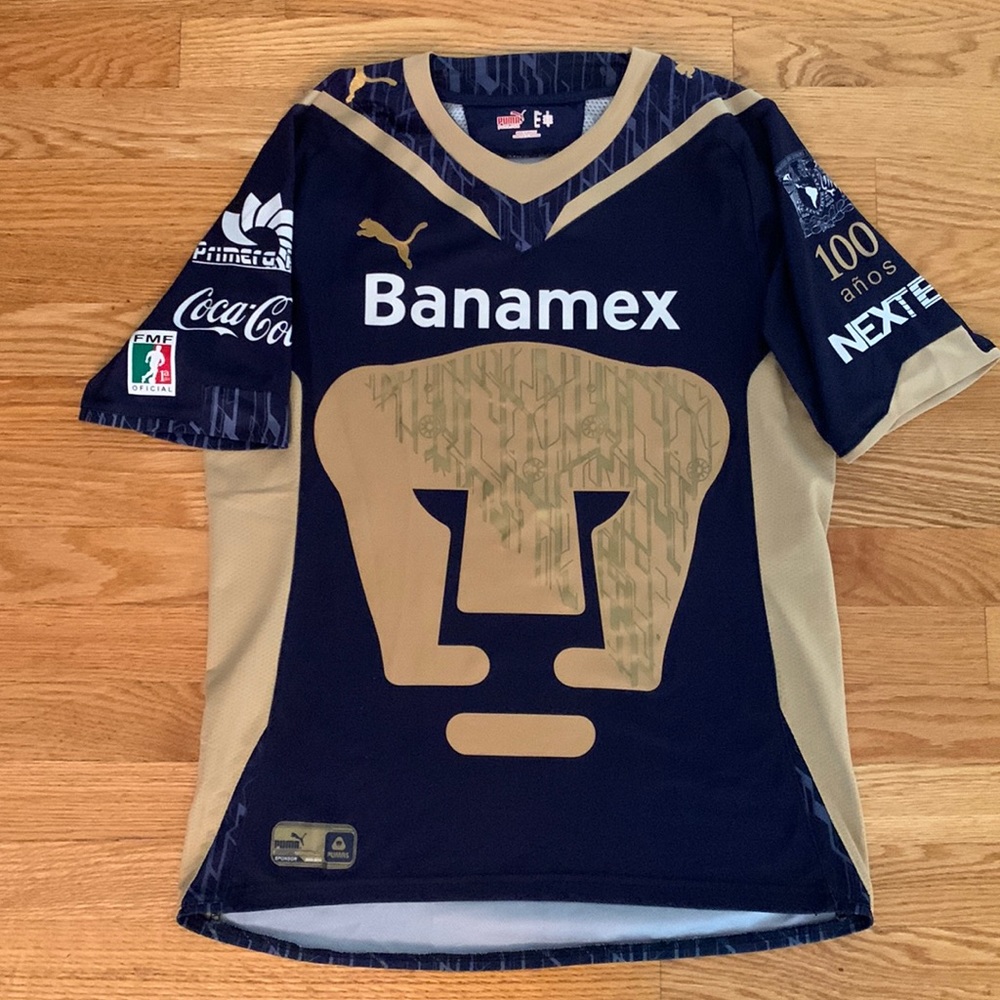 Puma Banamex Cabletron soccer jersey., adult small, navy blue and gold